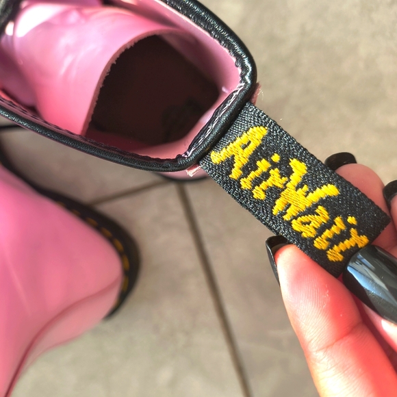 Dr. Martens Glossy Pink Combat Boots Women's Size 9 - Picture 9 of 10